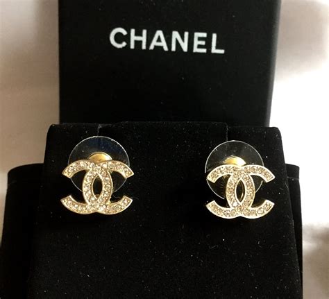 chanel earrings classic cc